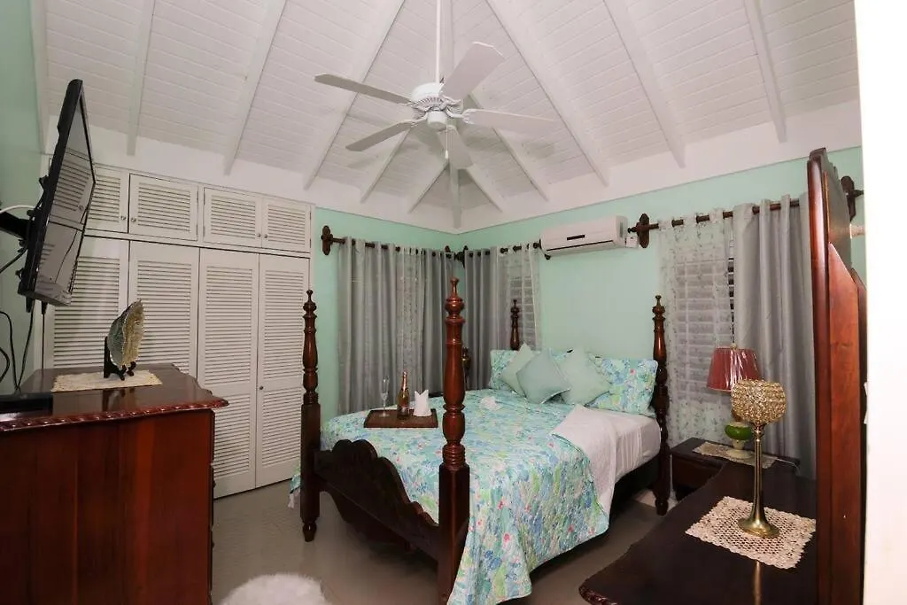 Crown Royal Villas Richmond 0*,