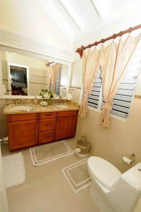 Crown Royal Villas Richmond 0*,