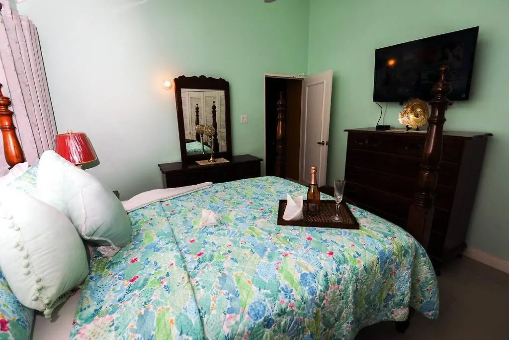 Crown Royal Villas Richmond Holiday home
