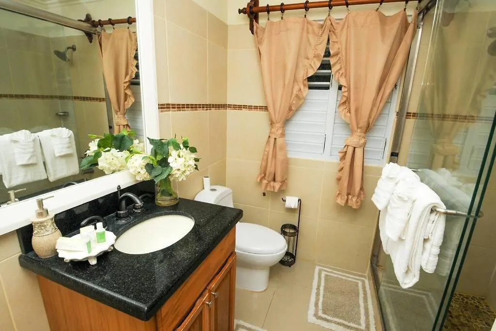 Holiday home Crown Royal Villas Richmond
