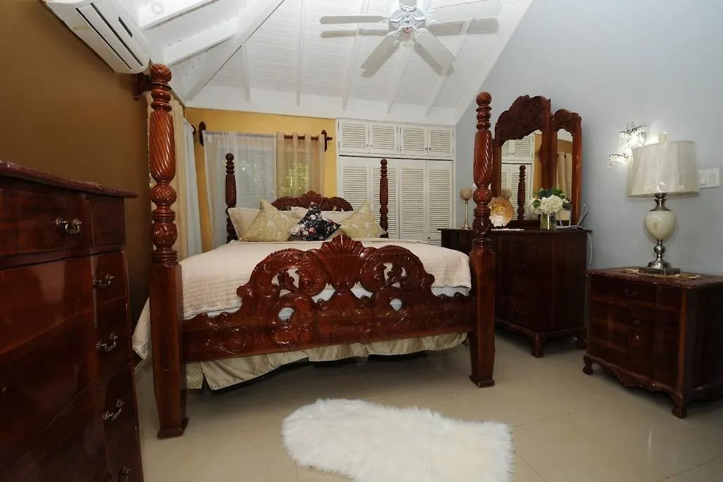 Crown Royal Villas Richmond